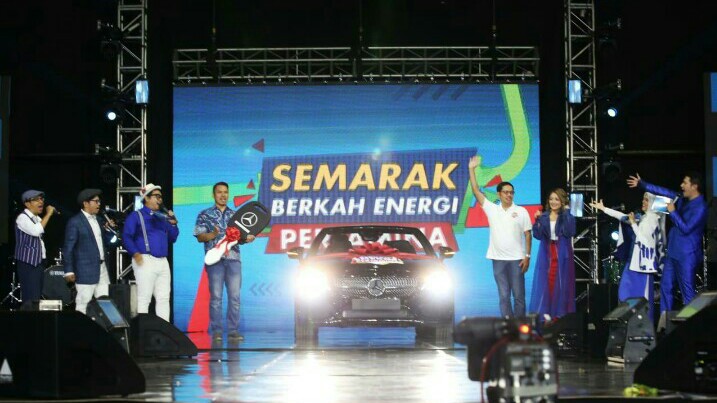 Adityawarman memperoleh grand prize 1 unit mobil Mercedes-Benz dari Pertamina