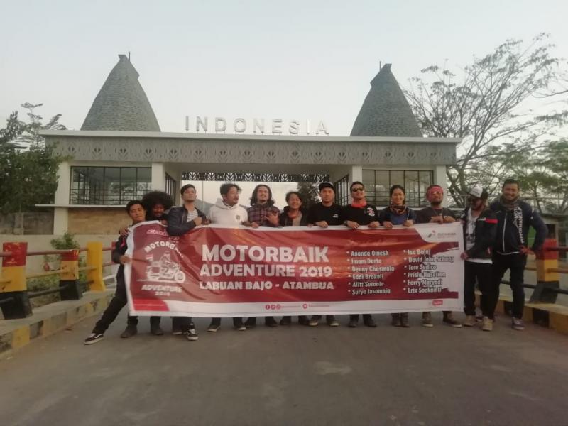 Ananda Omesh bersama rekan-rekan di motorbaik selesaikan perjalanan 1100 km di Atambua