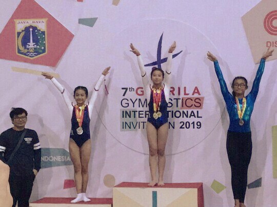 Bianca Mayra, borong 4 medali emas juara 1 kejuaraan senam Gavrila Gymnastics International Invitation di Kelapa Gading, Jakut hari ini. 