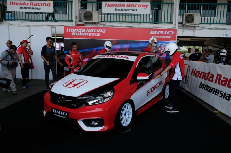 Honda Racing Indonesia siapkan satu kursi pembalap untuk menggeber All New Brio di musim 2020
