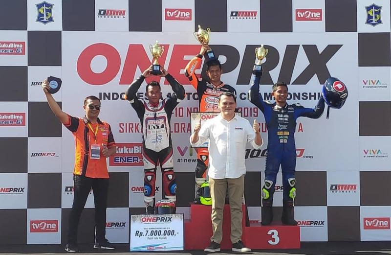 Rafid Topan meraih podium 1 race 1 kelas Expert Oneprix Championship Surabaya, 10 November lalu.