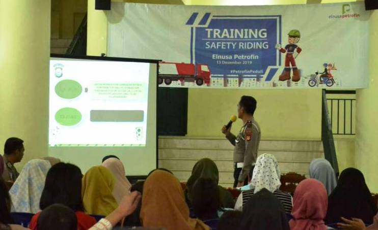 Elnusa Petrofin Gelar Training Safety Riding untuk Ibu-Ibu di Makassar