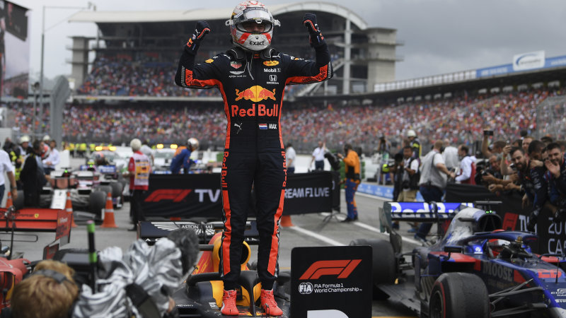 Max Verstappen (Belanda/Red Bull), bernafsu jadi pembalap Mercedes. (Foto: autoblog)