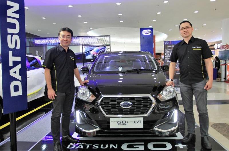 Masato Nakamura, Head of Datsun Indonesia (kiri) dan Christian Abraham Gandawinata, Head of Marketing - Datsun Indonesia (kanan), sukses membesarkan nama Datsun di Indonesia. (ist)  