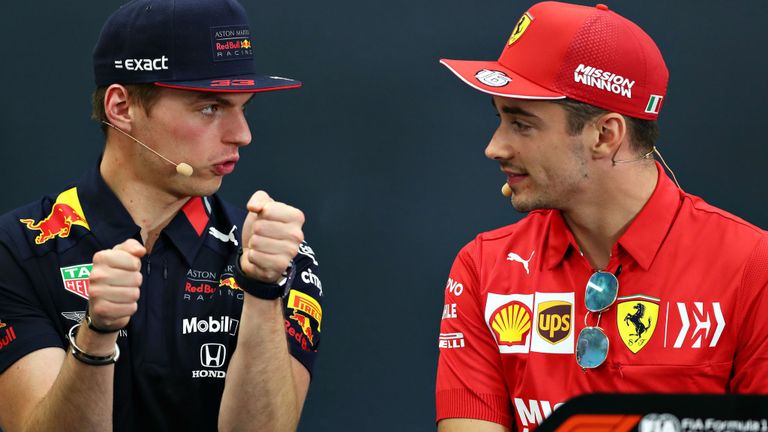 Max Verstappen (Red Bull) dan Charles Leclerc (Ferrari), rivalitas panjang. (Foto: skysport)