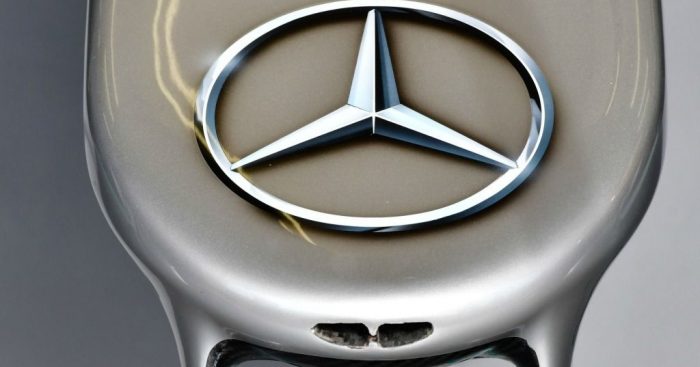 Mercedes W11 tinggal membuka selubung launching pada 14 Februari 2020 di Sirkuit Silverstone, Inggris. (Foto: planetf1)