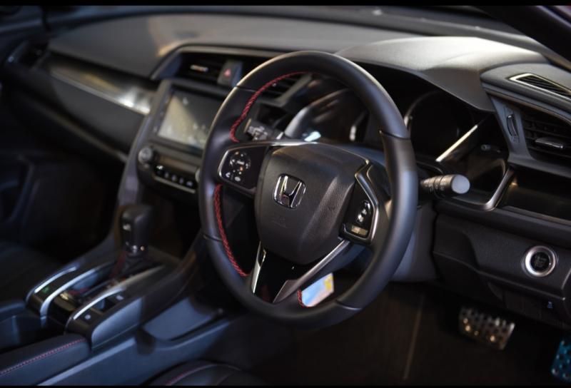 Kabin dengan fitur canggih untuk kenyamanan New Honda Civic Hatchback RS