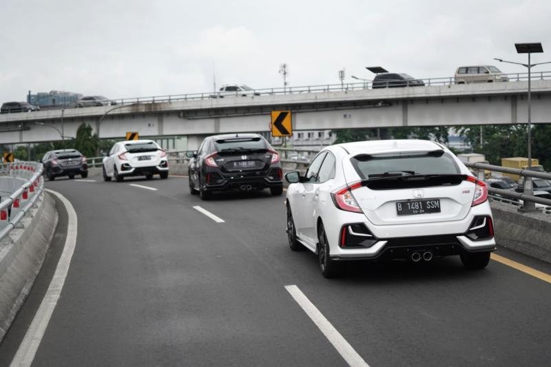 Dibanderol setengah miliar rupiah, Honda Civic Hatchback RS hadir dengan fitur safety lengkap