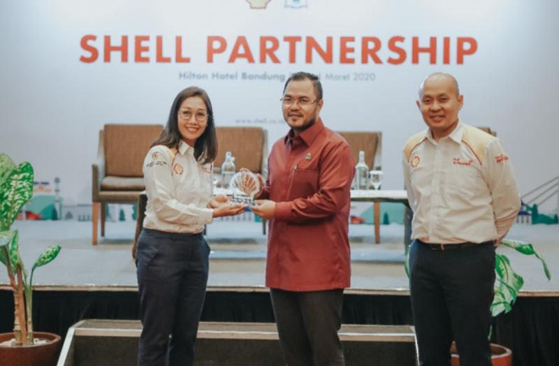 Ingrid Siburian dari Shell Indonesia jalin kerjasama bersama KADIN Jabar