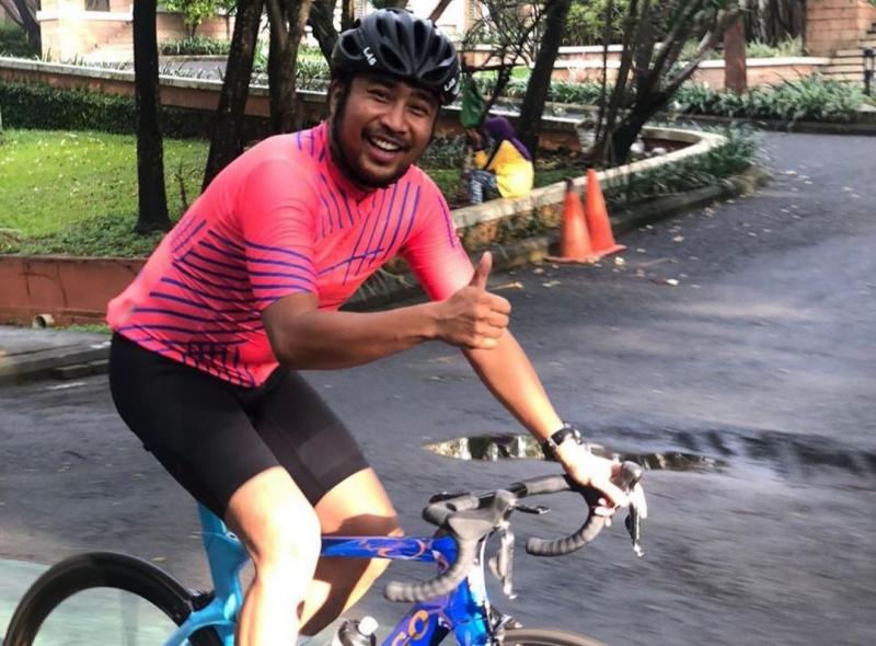 Ilangin boring menunggu jadwal balap yang tertunda, Haridarma Manoppo main sepeda 3 kali seminggu. (Foto : hm)