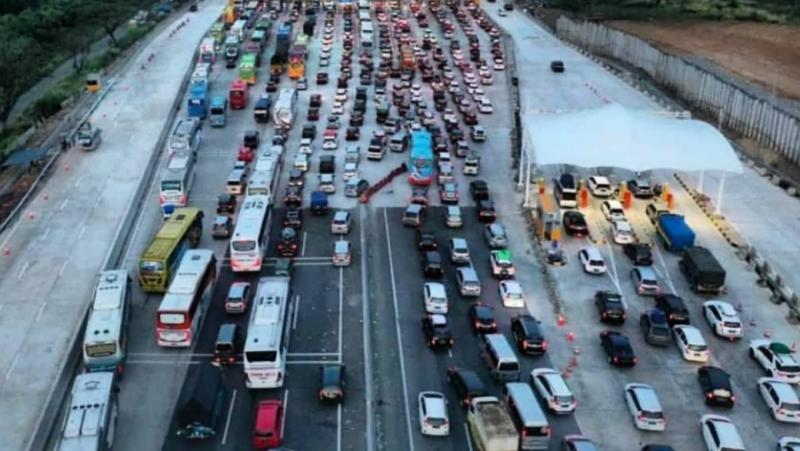 Jumat Jelang Subuh, Ribuan Kendaraan Akan Keluar Jakarta Dipaksa Putar Balik