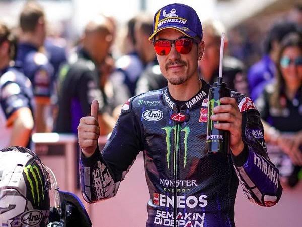 Maverick Vinales dari tim Yamaha meraih podium pertama saat virtual race motogp 2020