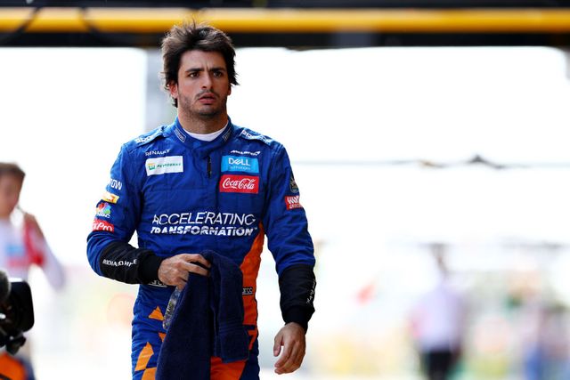Carlos Sainz Jr, driver Spanyol yang musim depan beralih ke seragam merah? (Foto: autoweek).