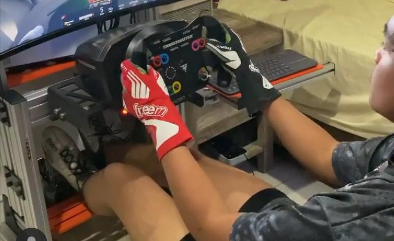 Akheela Chandra Dewanto, pro driver yang memecah dominasi sim racer di Ramadhan Balap Indonesia 2020