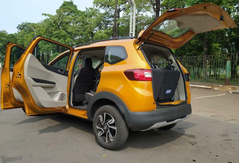 Renault Triber menawarkan desain yang atraktif, kokoh, lapang dan modular atau dapat di atur menjadi 5-seater maupun 7-seater dengan mudah. (anto) 