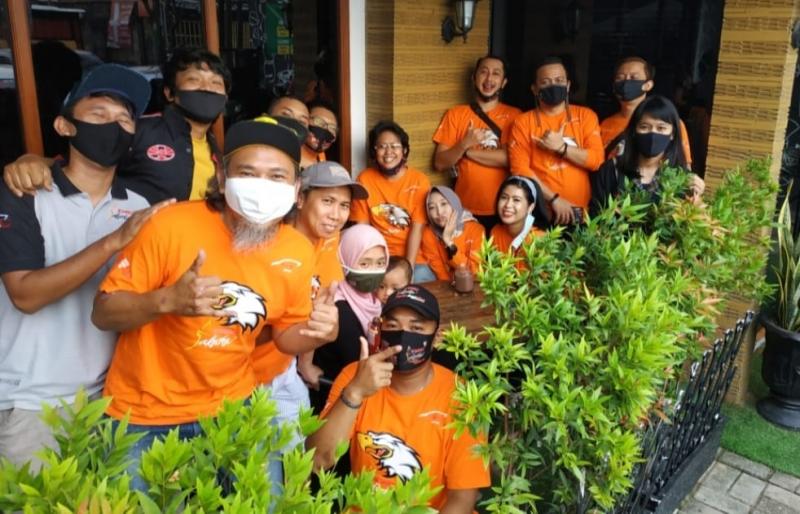 Dress code serba orange menjadi tema kopdar TAC Jakarta kali ini