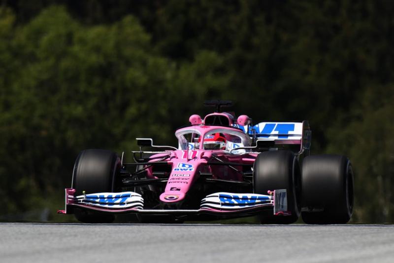 Sergio Perez di atas Pink Mercedes, sementara ungguli para pembalap favorit. (Foto: formula1)