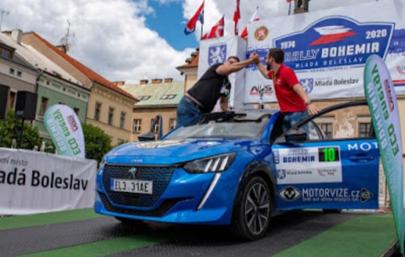 Jan Novotny dengan navigator Petr Jakusev pada ajang ECO Energy Rally Bohemia, Republik Ceko.