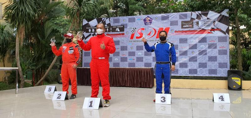 Adrie Yahya, raih juara pertama kejuaraan Indonesia Retro Race kelas Super Retro
