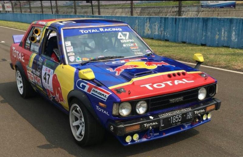 Denny Pribadi dengan mobil kesayangannya Toyota DX Bonex berhasil persembahkan podium di seri 1 ISSOM 2020 Sentul