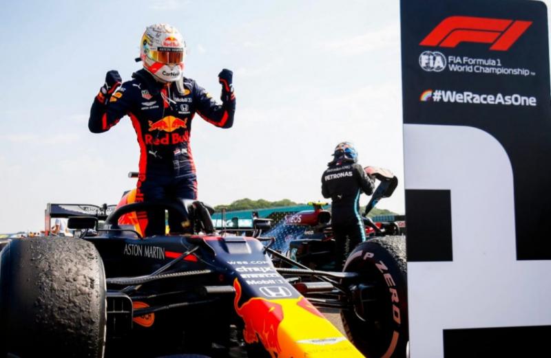Max Verstappen (Red Bull), punya opsi pergi dari Red Bull jika tak puas pada musim 2021. (Foto: planetf1)