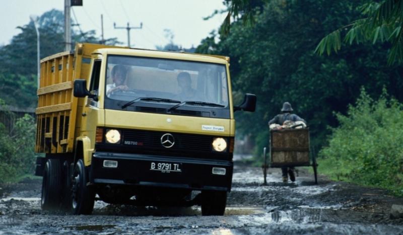 Light truck Mercedes-Benz juga pernah menjadi andalan di kelasnya