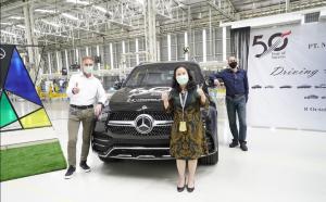 Perayaan Mercedes-Benz 50 Tahun Produksi Mobil Penumpang di Pabrik Wanaherang, Bogor