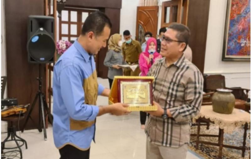 Letjen TNI AM Putranto bersama Ijeck pereli senior dan Wagub Sumatera Utara salah satu figur penting yang mensupport Dankodiklatad sebagai Ketum IMI Pusat