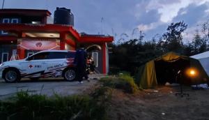 Wow, Mitsubishi Outlander PHEV Dukung Petugas PMI Bersiaga di Gunung Merapi