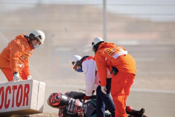 Fabio Quartararo (Prancis/Petronas Yamah Srt) saat celaka di GP Aragon. (Foto: ist)