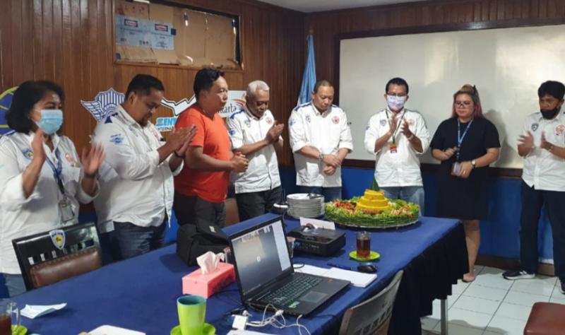 Syukuran dinobatkan sebagai IMI Provinsi Terbaik se-Indonesia, IMI DKI adakan syukuran nasi tumpeng dipimpin langsung sang komandan Anondo Eko di sekretariat Jalan Cipete Selatan, Rabu petang hari ini 