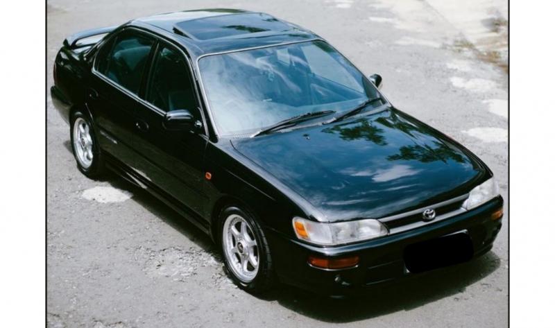 Toyota Great Corolla lansiran 1994 menjadi salah satu koleksi Motuba artis Gading Martin