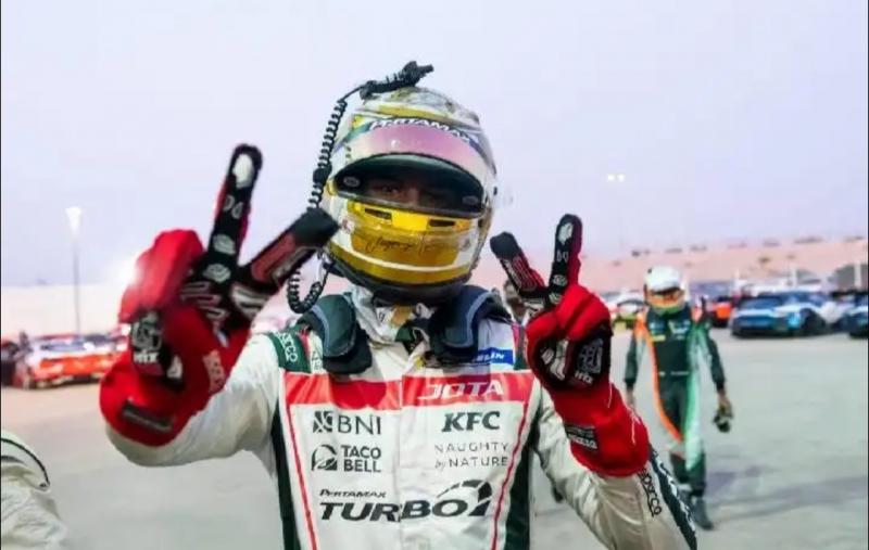 Sean Gelael pecah telor dengan juara 1 pada 2 race balap ketahanan 4 jam Asian Le Mans di sirkuit Yas Marina, Abu Dhabi