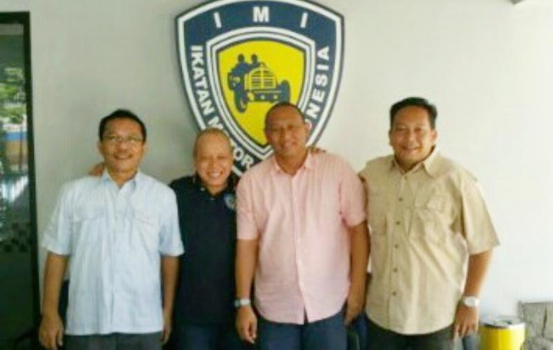 Dari kiri Robert Batubara, Jeffrey JP, Anondo Eko dan Dodi Irawan dalam sebuah acara di kantor IMI Pusat jalan Minangkabau Jakarta tahun lalu