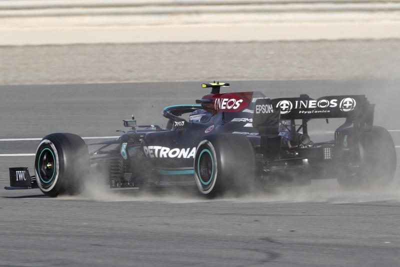 Mercedes W12 di winter test Bahrain, masih ada yang disimpan? (Foto: motorsport)