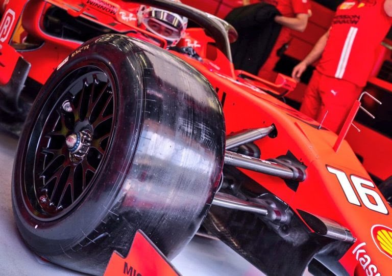 Pirelli 18 inch untuk kompetisi F1 2022, tampil sangat beda dengan ban saat ini. (Foto: f1)