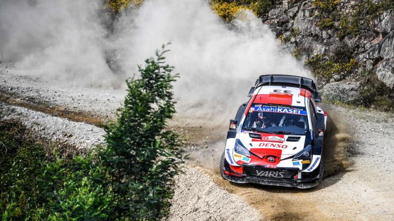 Elfy Evans (Inggris/Toyota) kini di ambang juara Rally Portugal 2021. (Foto: wrc)