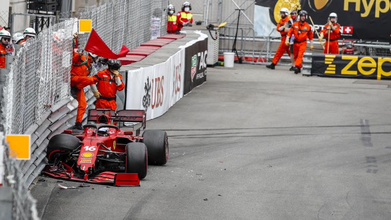 Bangkai SF21 milik Charles Leclerc yang ganggu jalannya kualifikasi GP Monaco 2021, timbulkan kontroversi. (Foto: ist)