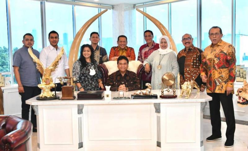 Bamsoet menerima pengurus PHRI yang dipimpin Hariyadi Sukamdani di Jakarta hari ini