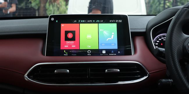 Teknologi i-Smart MG buat pengguna mobil lebih nyaman karena dapat mengatur semua fitur dari genggaman tangan melalui smartphone