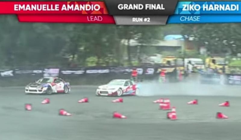 Babak Final kelas Pro antara Amandio dan Ziko Harnadi pada round 1 Kejurnas Indonesian Drift Series di J99Maxx Drift Circuit, Karawaci, Tangerang