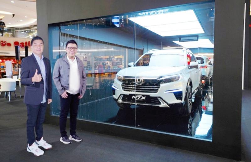 Honda NX7 Concept Show Off 3 Hari untuk Masyarakat Surabaya