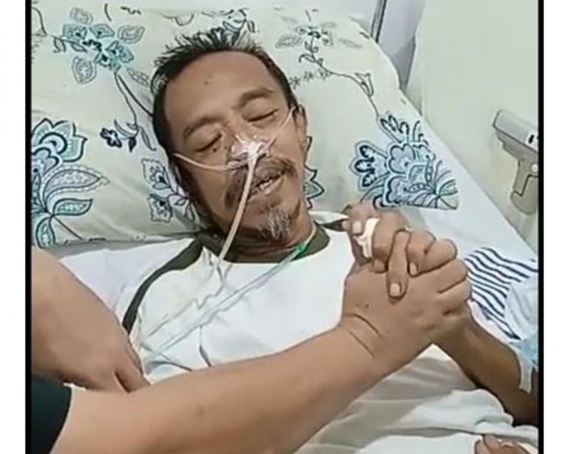 Zainal Idris Miolo didoakan Pendeta untuk kesembuhan sakit kanker usus stadium 4 dan stroke SNH yang membuatnya tidak bisa berbicara