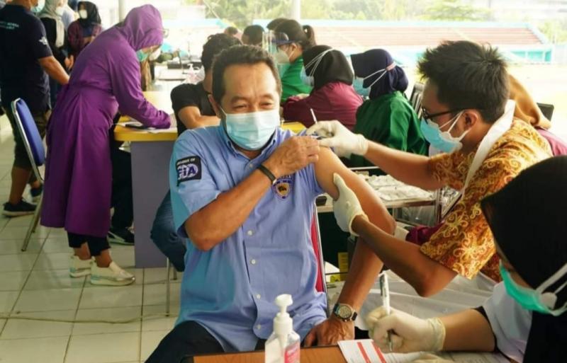 Wuihhh! Ratusan Orang Ikuti Vaksinasi Covid-19 Oleh IMI Kalimantan Barat, Gubernur dan Walikota Hadir!