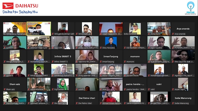 Tangkapan layar Webinar pendidikan vokasi SMK bersama para guru SMK Se-Sumatera