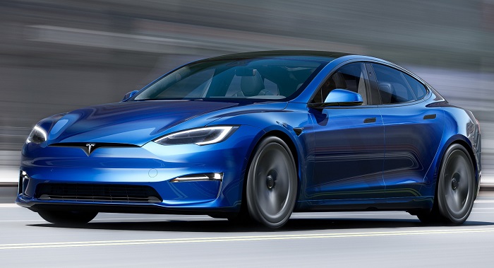 Salah satu mobil listrik Tesla yang laris di pasar dunia