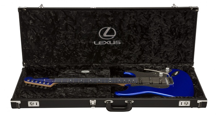 Tampilan gitar Fender yang khusus dibuat dari inspirasi Lexus LC 500