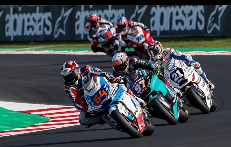 Duo Rider Pertamina Mandalika Sukses Finish Zona Poin di Moto2 Emilia Romagna Italia