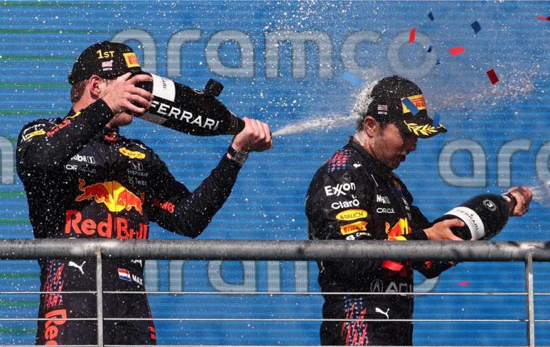 Verstappen dan Sergio Perez kembali cetak double winner, kali ini di F1 Circuit of The America 2021
