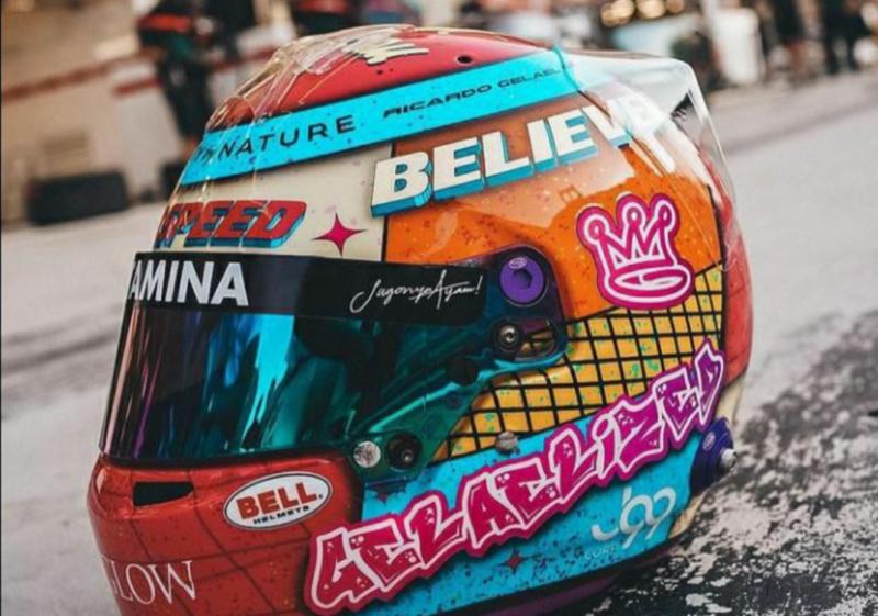 Desain helm Sean Gelael yang dipakai di 2 round FIA WEC 2021 Bahrain ucapan terima kasih pada orang-orang yang percaya mimpinya